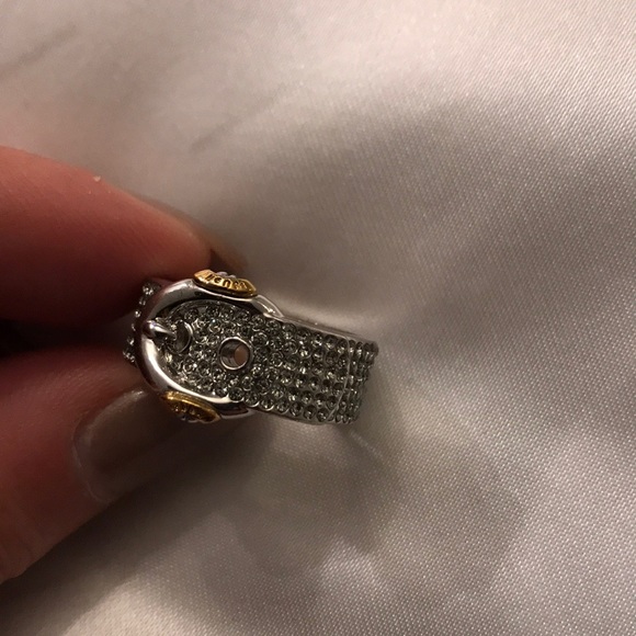 henri bendel Jewelry - Henri Bendel buckle ring
